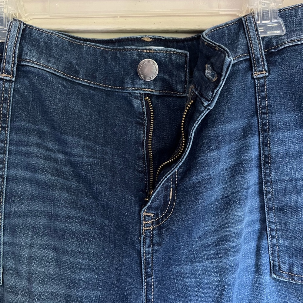 Lane Bryant Mid Rise Girlfriend Shorts Size 20 - Picture 5 of 11